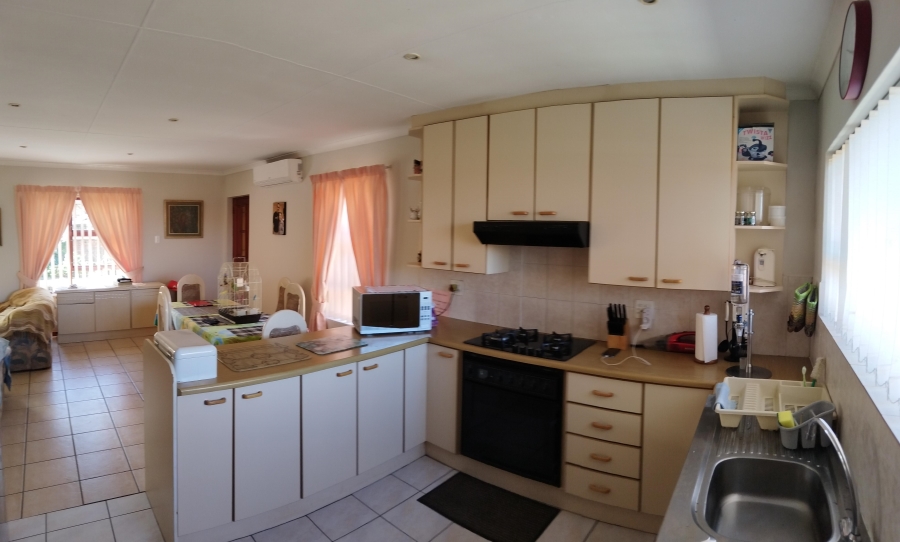 3 Bedroom Property for Sale in Strelitzia Park Eastern Cape
